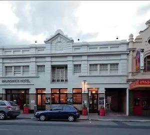 Tassie Backpackers At The Brunswick Hotel Hobart